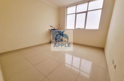 Apartment - 1 Bedroom - 1 Bathroom for rent in Muwailih Building - Muwaileh - Sharjah