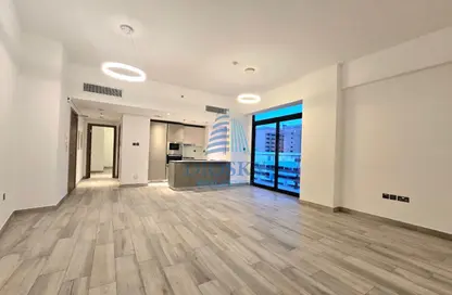 شقة - غرفة نوم - 2 حمامات للايجار في مسكن أكسفورد 2 - الضاحية 10 - قرية جميرا الدائرية - دبي