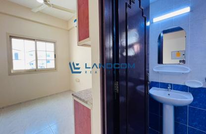 Apartment - Studio - 1 for rent in Mohamed Saif Abdullah Al Neyadi Building - Hor Al Anz - Deira - Dubai