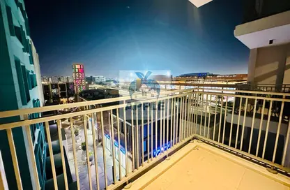 شقة - غرفة نوم - 2 حمامات للايجار في أبتاون الزاهية - الزاهية - تجارية مويلح - الشارقة