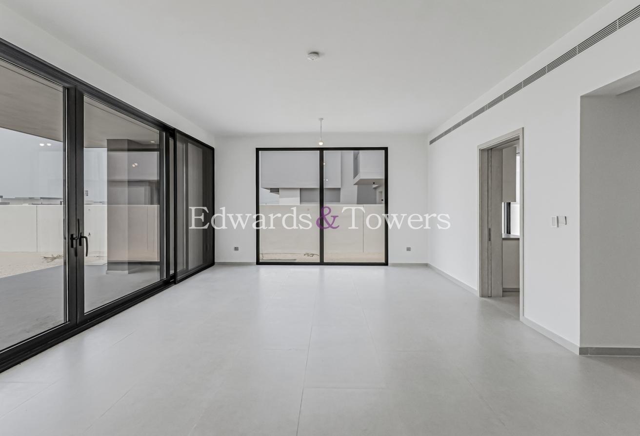 Stand Alone Villa | Brand New | Great Community photo 4