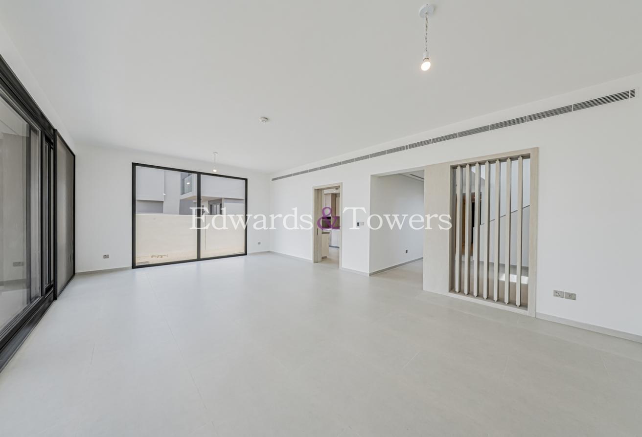 Stand Alone Villa | Brand New | Great Community photo 5