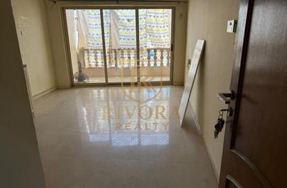 Apartment - Studio - 1 Bathroom for rent in Al Souk Al Kabeer - Bur Dubai - Dubai