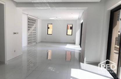Villa - 5 - 6 for rent in Bloomingdale - Dubai Sports City - Dubai