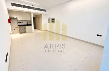 Apartment - 1 Bedroom - 1 Bathroom for rent in Ayhaco 7 - Jumeirah Garden City - Al Satwa - Dubai