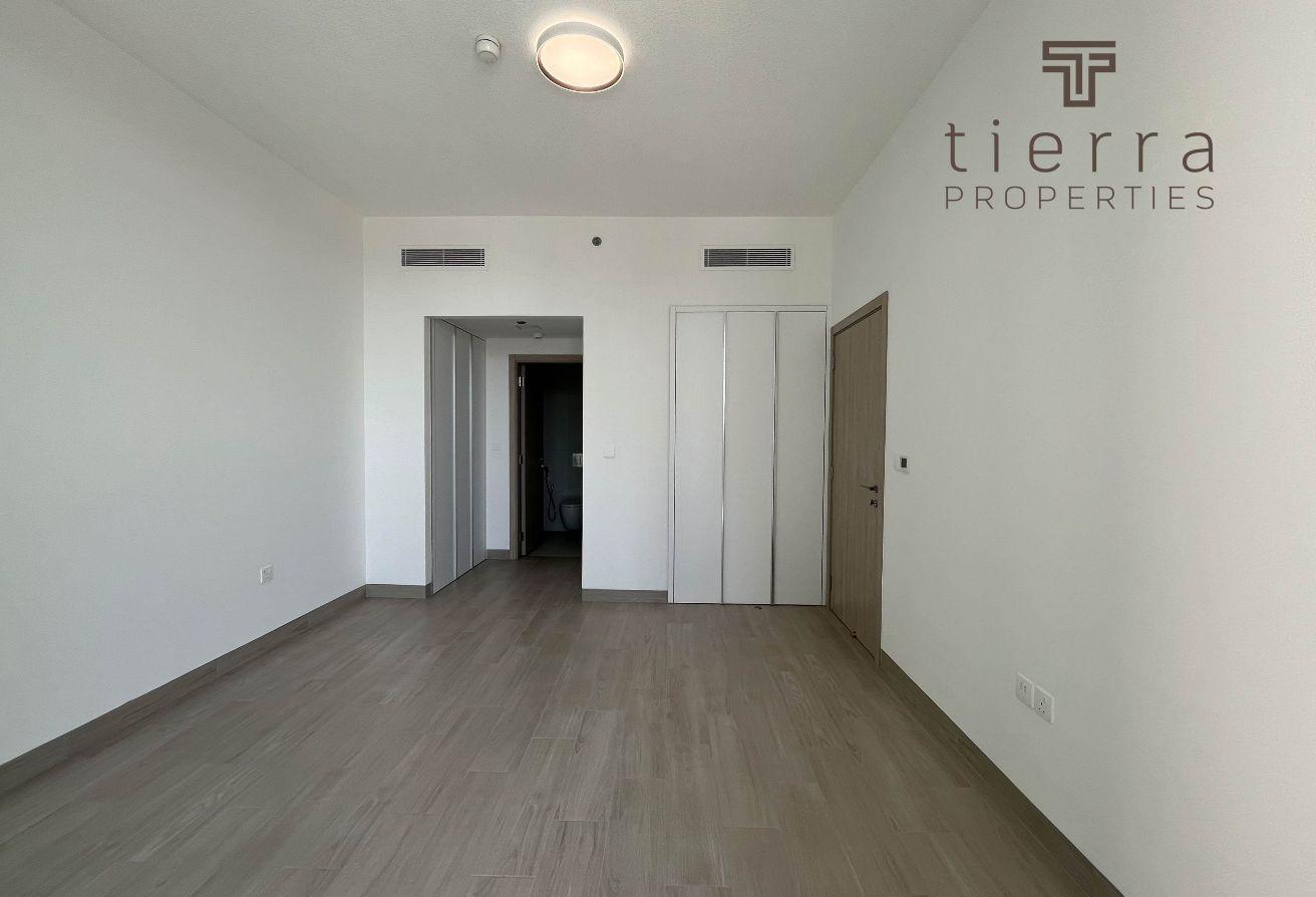 Spacious Layout | Prime Location | Pool & Gym photo 8