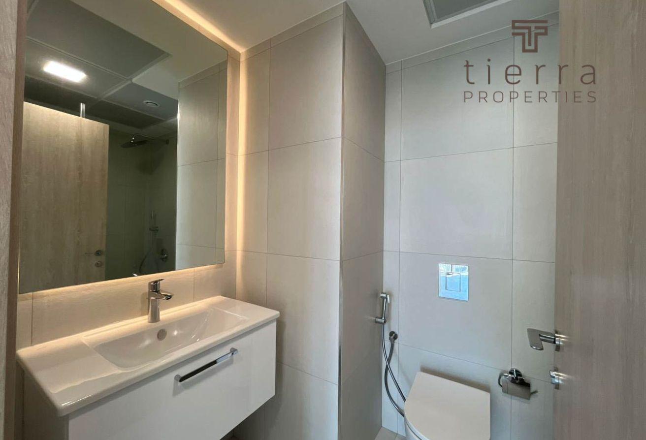 Spacious Layout | Prime Location | Pool & Gym photo 11