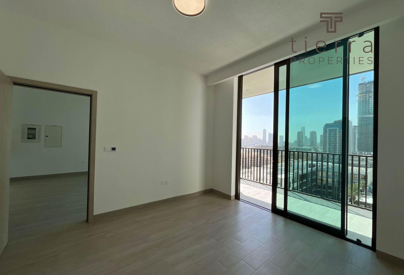Spacious Layout | Prime Location | Pool & Gym photo 5