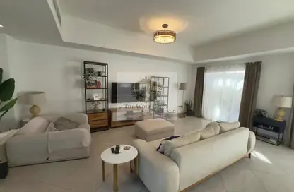 فيلا - 3 غرف نوم - 4 حمامات للايجار في الجزيرة الحمراء - قرية الحمرا - رأس الخيمة