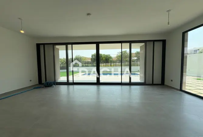 151899735 - Property Image 2