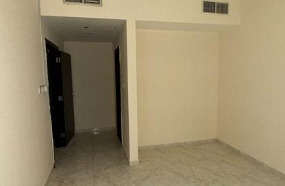 Apartment - 4 - 4 for rent in Paradise Lakes Tower B9 - Paradise Lakes Towers - Emirates City - Ajman