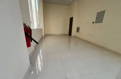 Shop - Studio - 1 Bathroom for rent in Al Nabba - Sharjah