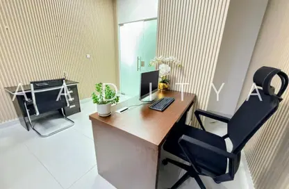 Office Space - 1 Bedroom - 1 Bathroom for rent in Red Avenue - Al Garhoud - Dubai