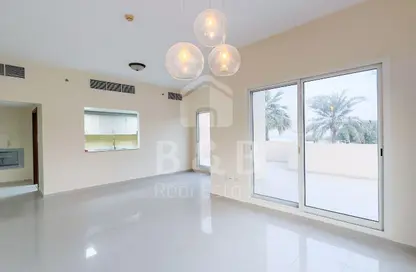 شقة - غرفة نوم - 2 حمامات للايجار في فيروز - باب البحر - جزيرة المرجان - رأس الخيمة