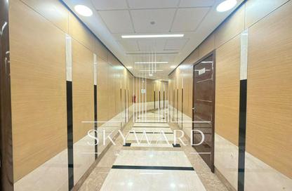 Apartment - 5 - 6 for rent in Cornich Al Khalidiya - Al Khalidiya - Abu Dhabi