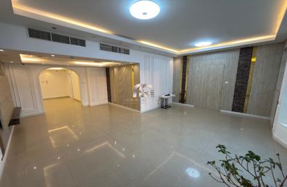 Apartment - 3 - 3 for rent in Riviera Tower - Al Khan Corniche - Al Khan - Sharjah
