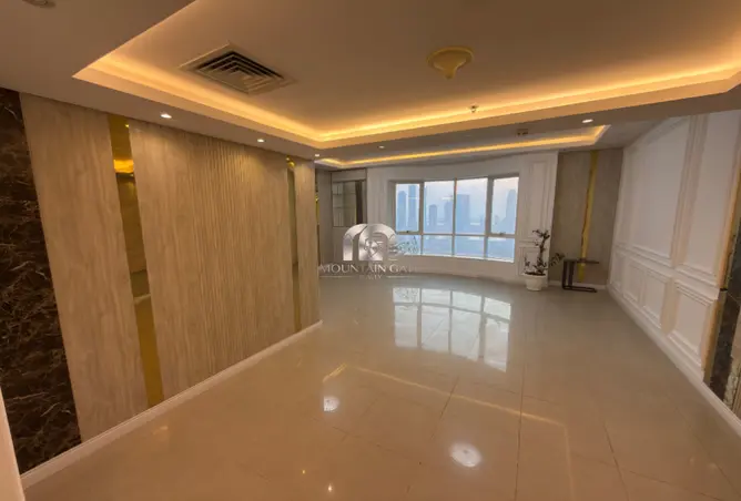 165032103 - Property Image 3