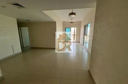 شقة - 2 غرف نوم - 3 حمامات للايجار في تلال الخيل - القوز - دبي