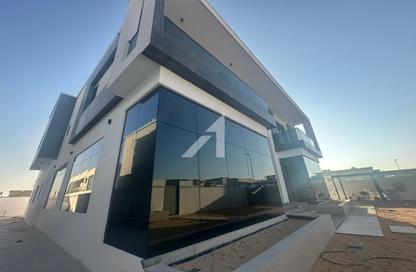 Villa - 5 - 5 for rent in Al Muhaisnah 1 - Al Muhaisnah - Dubai