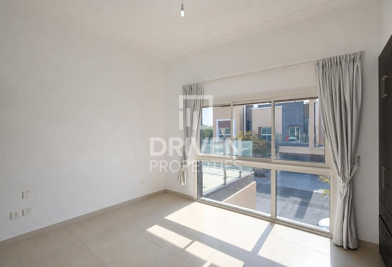 Vacant and Spacious Plot | Well Maintained photo 11