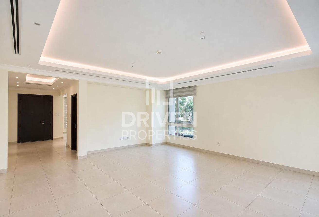 Vacant and Spacious Plot | Well Maintained photo 6