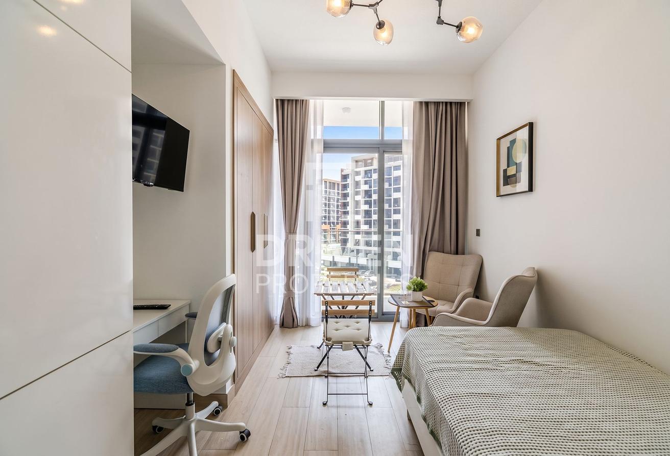 Furnished | Vacant | Multiple Cheque Options photo 6
