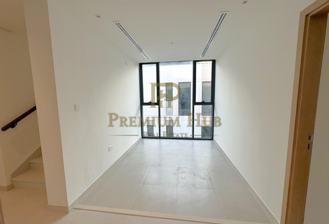 4 Bedrooms Single Row Villa | Rooftop Terrace photo 27