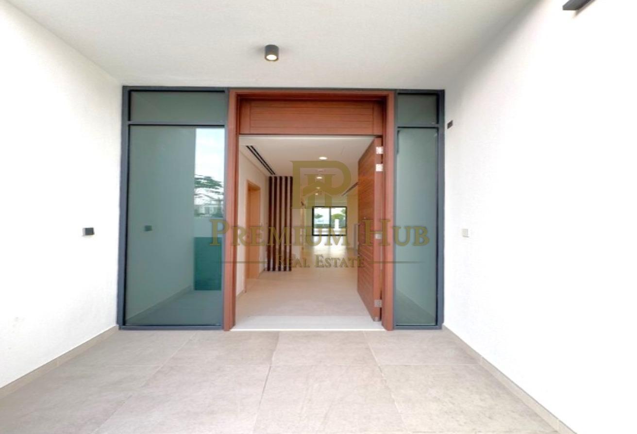 4 Bedrooms Single Row Villa | Rooftop Terrace photo 8