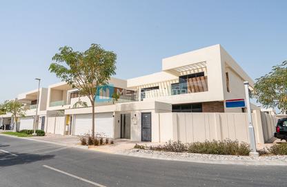 Villa - 5 - 7 for rent in West Yas - Yas Island - Abu Dhabi