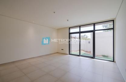 Villa - 5 - 7 for rent in West Yas - Yas Island - Abu Dhabi