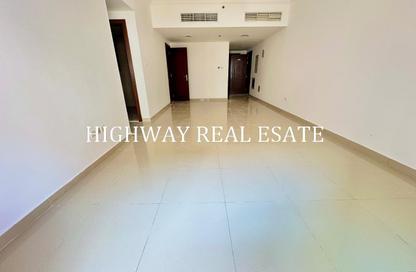 Apartment - 3 Bedrooms - 3 Bathrooms for rent in Muwaileh 29 Building - Muwaileh - Sharjah