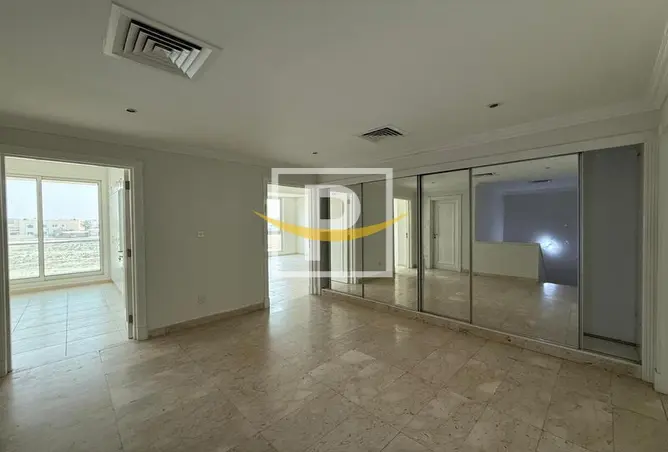 165605255 - Property Image 3