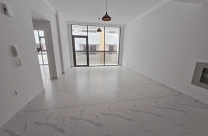 Apartment - 1 - 2 for rent in Fire Station Road - Muwaileh - Sharjah