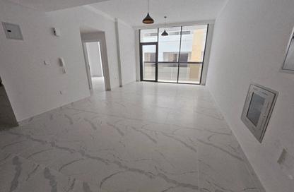 Apartment - 1 - 2 for rent in Fire Station Road - Muwaileh - Sharjah