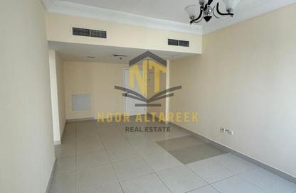 Apartment - 2 Bedrooms - 2 Bathrooms for rent in Al Khan Corniche - Al Khan - Sharjah