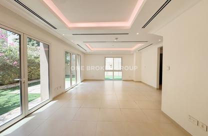 Villa - 3 Bedrooms - 4 Bathrooms for rent in Villa Lantana 1 - Villa Lantana - Dubai Science Park - Dubai