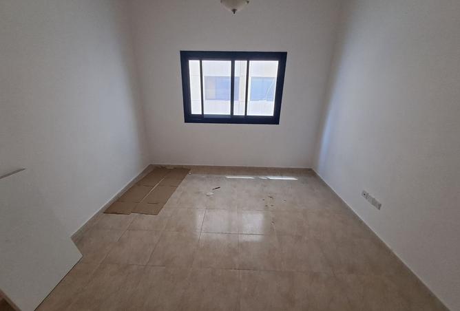128828964 - Property Image 3
