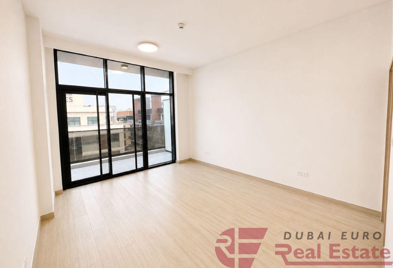Elegant 3-BHK + Maid | Penthouse | Ready to Move photo 6