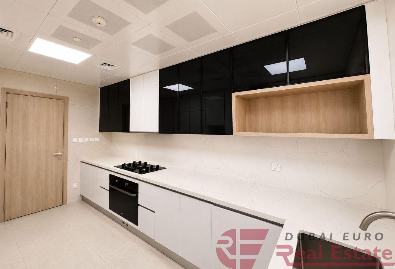Elegant 3-BHK + Maid | Penthouse | Ready to Move photo 10