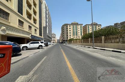 عمارة بالكامل - 2 غرف نوم - 2 حمامات للايجار في مبنى مويلح - مويلح - الشارقة