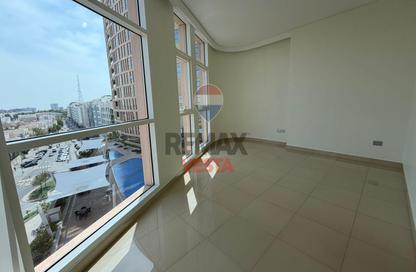 Apartment - 3 Bedrooms - 5 Bathrooms for rent in United Square - Al Khalidiya - Abu Dhabi Apartment - 3 Bedrooms - 5 Bathrooms for rent in United Square - Al Khalidiya - Abu Dhabi