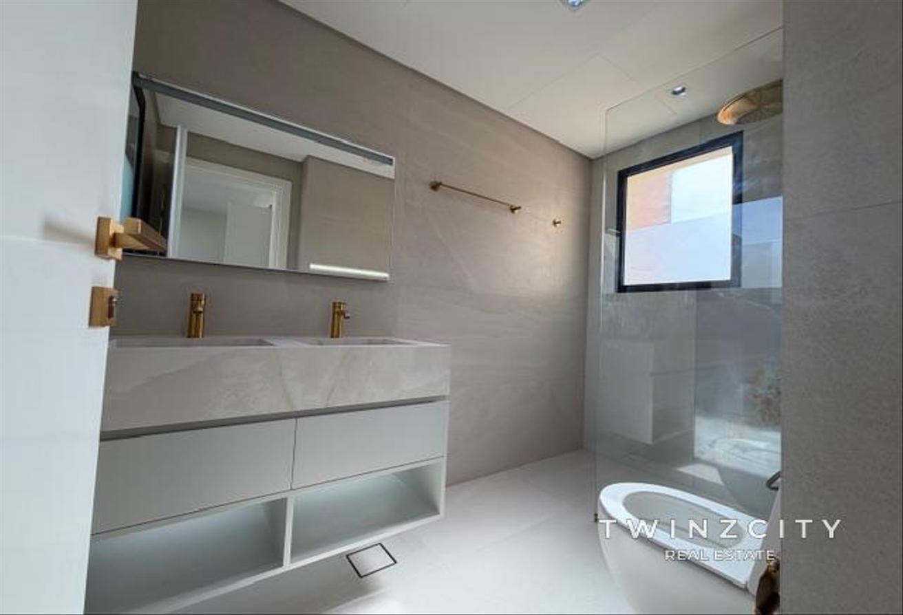 Luxury Upgraded | Pool Backing | With Appliances photo 10