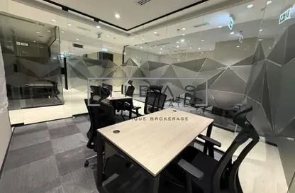 مركز أعمال - استوديو - 4 حمامات للايجار في برج ريجال - الخليج التجاري - دبي