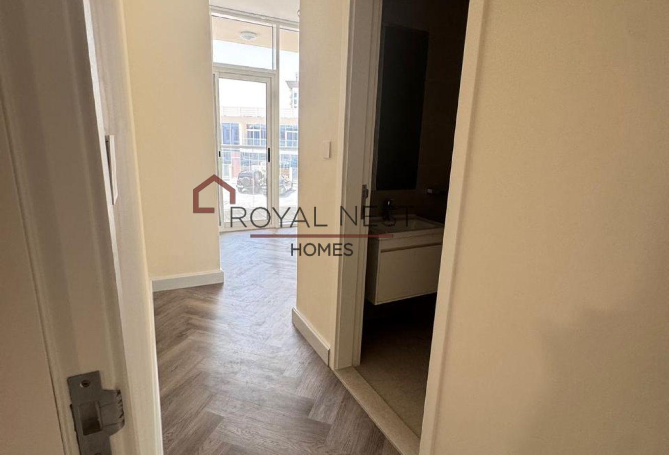 Semi-Furnished | Upgraded | Big Layout | Ready photo 15