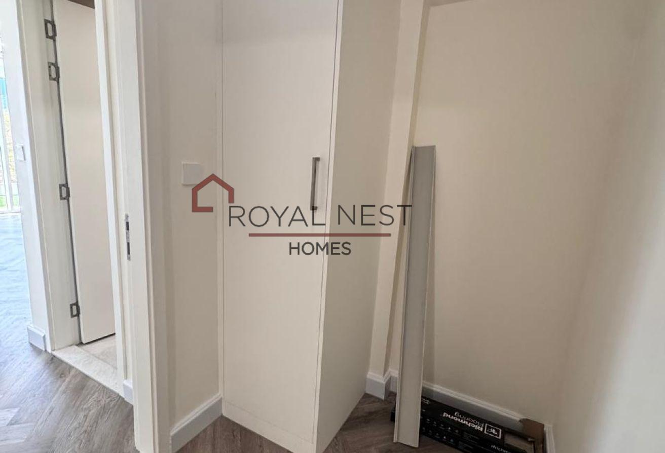 Semi-Furnished | Upgraded | Big Layout | Ready photo 12