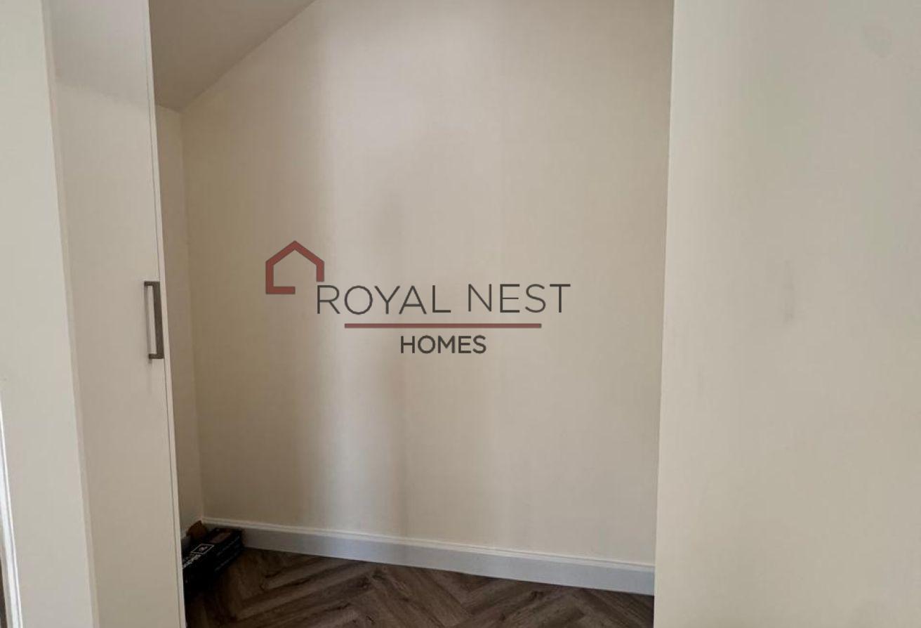 Semi-Furnished | Upgraded | Big Layout | Ready photo 10
