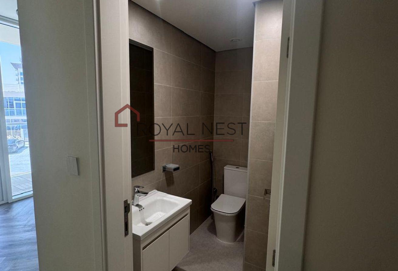 Semi-Furnished | Upgraded | Big Layout | Ready photo 20