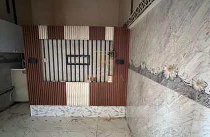 Shop - Studio for rent in Al Murar - Deira - Dubai