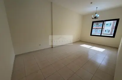 Apartment - 2 Bedrooms - 2 Bathrooms for sale in Silicon Gates 3 - Silicon Gates - Dubai Silicon Oasis - Dubai