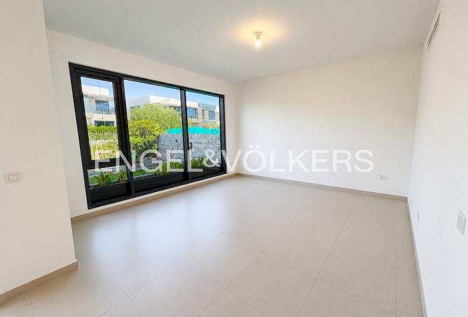 110074343 - Property Image 2